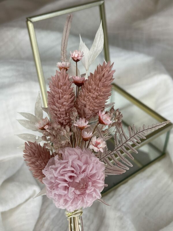 Couronne, boutonniére, peigne, boucle d'oreille en fleurs séchées maison cléome normandie caen